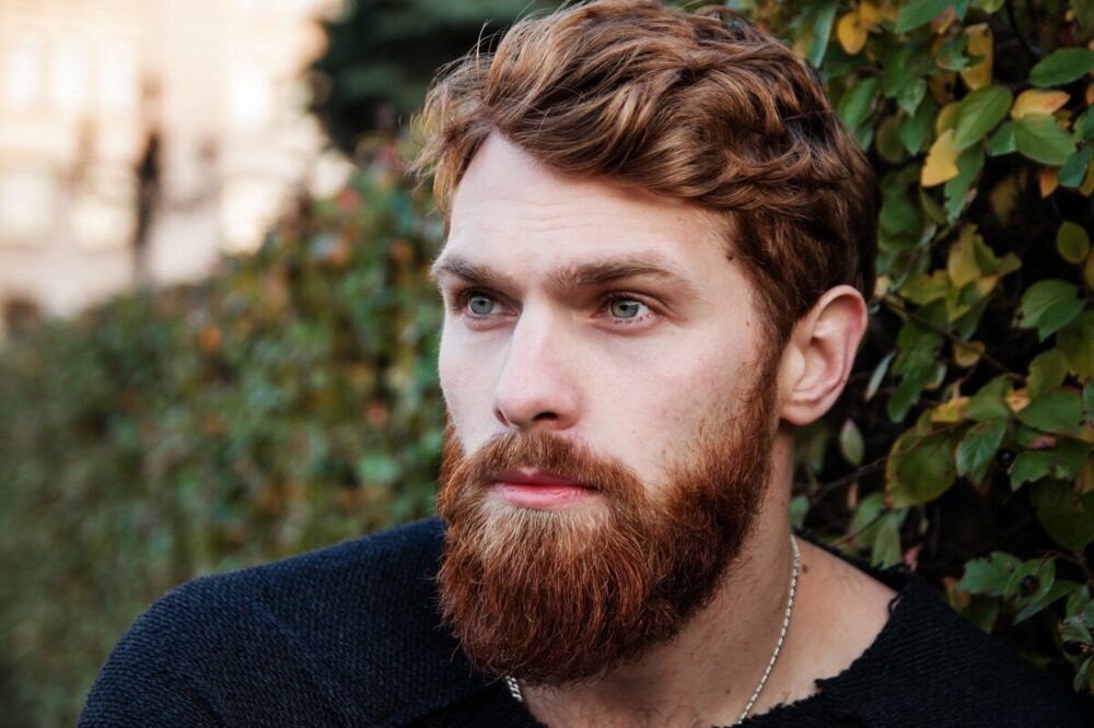 Люди склонны больше доверять бородатому мужчине, чем бритому