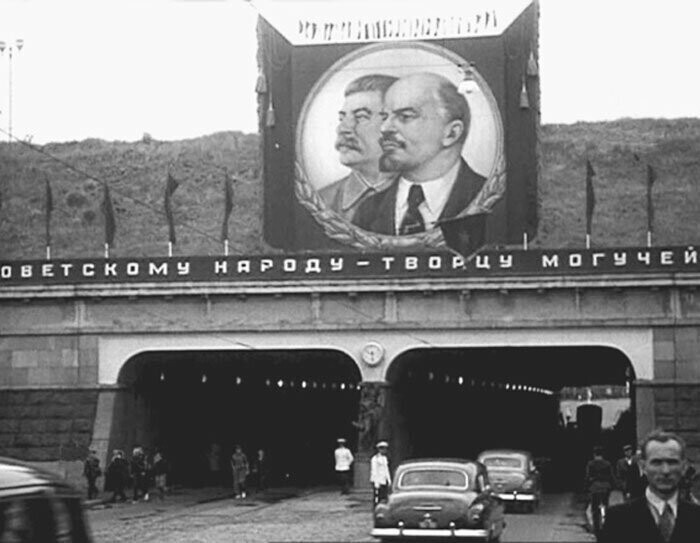 52-Прогулка по Москве 1952 года. Какой была столица 70 лет назад?