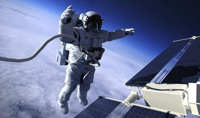 Какая зарплата у космонавтов в России и за рубежом