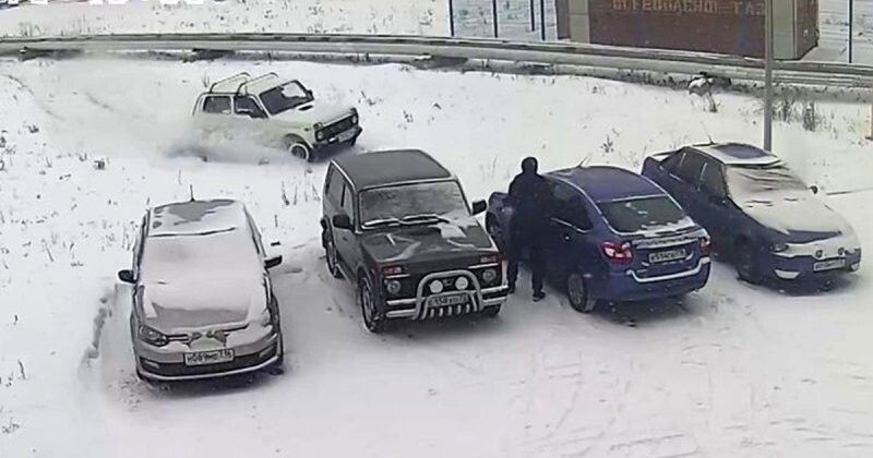В Татарстане водителю «Нивы» стало плохо за рулём и он сбил женщину