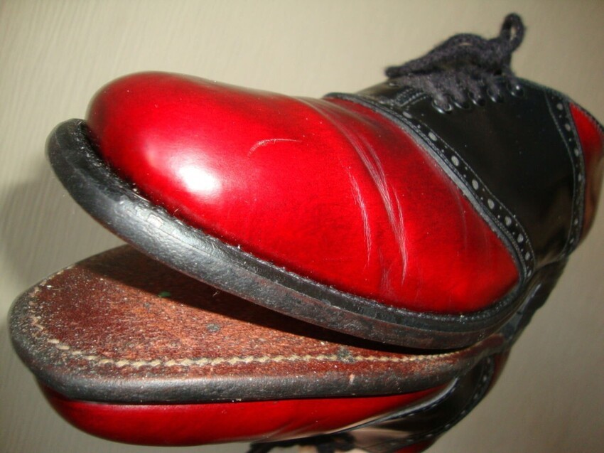 До 19 века обувь для левой и правой ноги была одинаковой