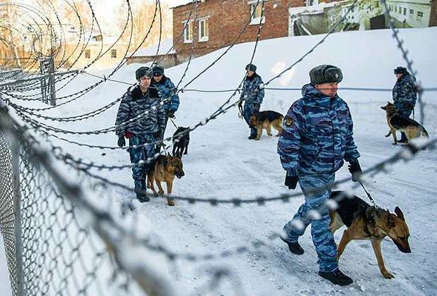 Самый массовый тюремный бунт в России: почему он произошел и как его удалось остановить