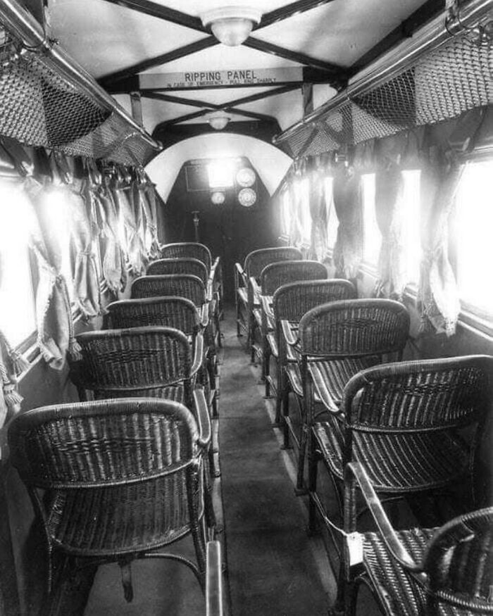 33. Салон самолета в 1930 году
