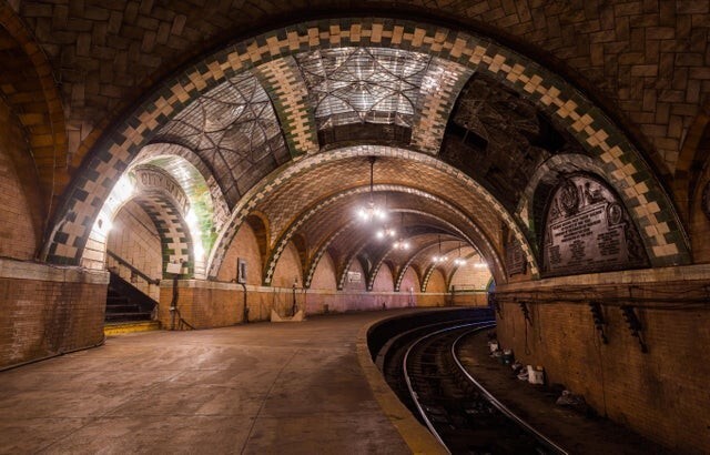 City Hall — заброшенная станция метро под Манхэттенским округом 