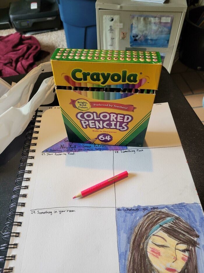 6. "Я потратил 9 долларов на большой набор цветных карандашей только для того, чтобы узнать, что они не полноразмерные. Нигде на упаковке об этом не сказано"
