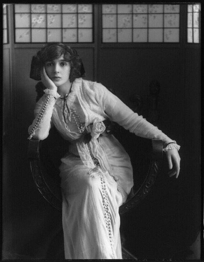 13. Молодая дама эдвардианской эпохи, 1910 год