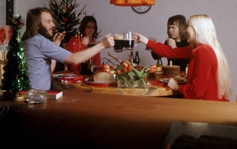 Квартет АББА празднует Рождество, 1972 г. Фото: Michael Brannas