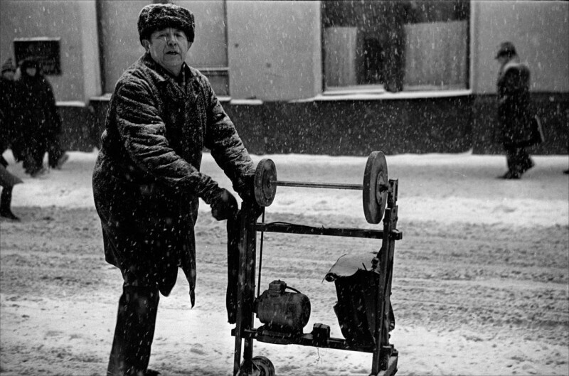 Точильщик ножей, Москва, 1983 год