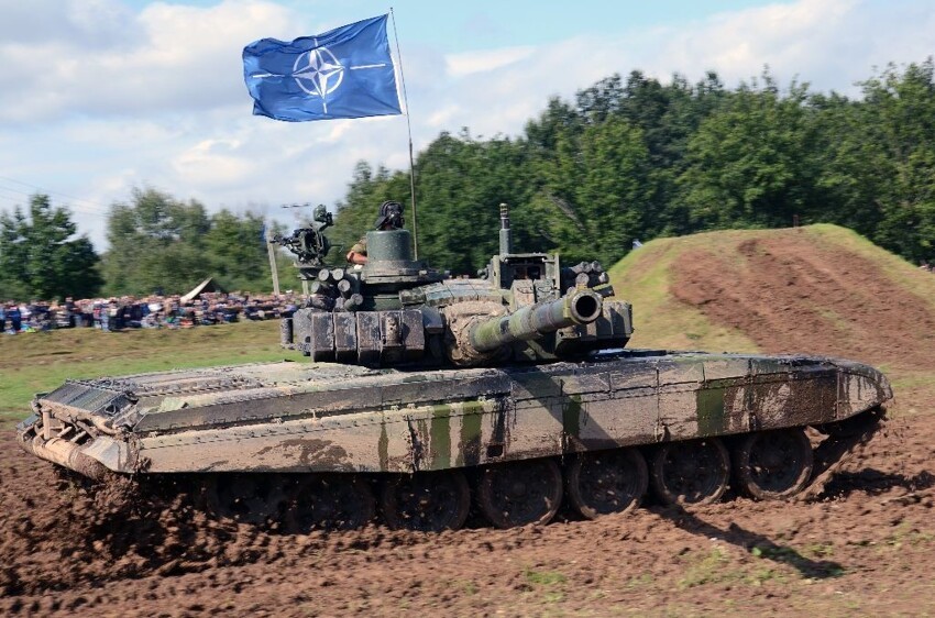В Минобороны Чехии рассказали про запуск военных производств на нужды Украины