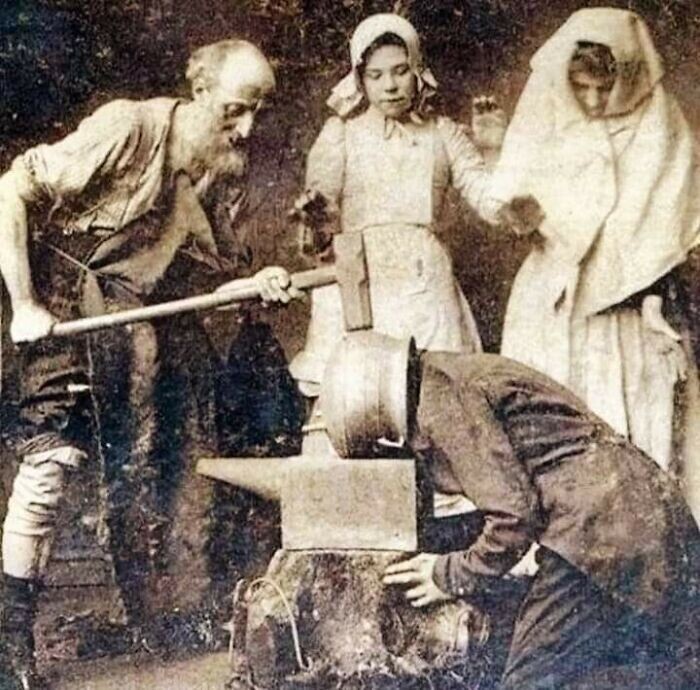 Вибрационная терапия - популярное средство лечения головных болей в 1890-х