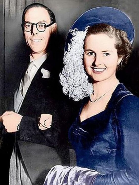 Маргарет Тэтчер на собственной свадьбе, 1951 год
