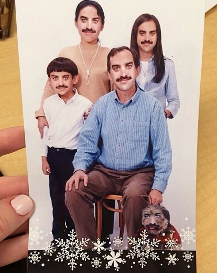 "Эту открытку мой приятель разослал всем своим друзьям к Рождеству"