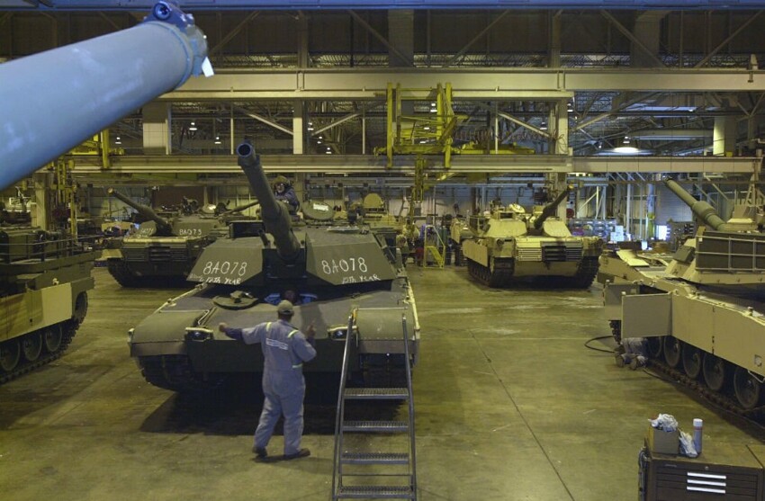 НАТО открывает военные производства в Европе для снабжения Украины