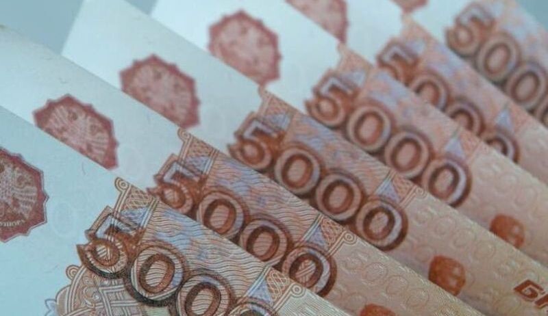 Более 30 тысяч рублей