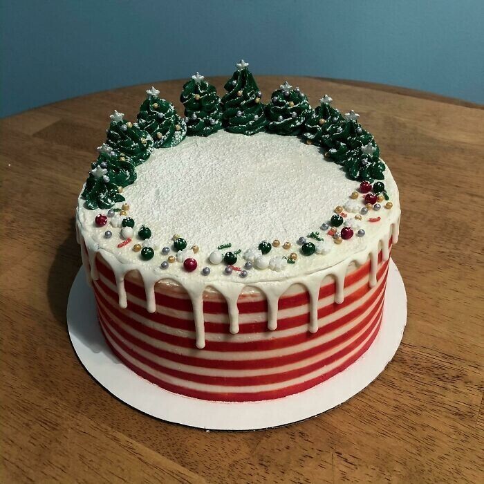 "Я сделала этот торт на рождественскую вечеринку моей сестры"