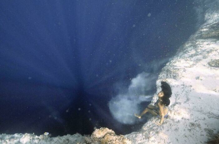 28. Голубая дыра Дина на острове Лонг-Айленд, Багамы