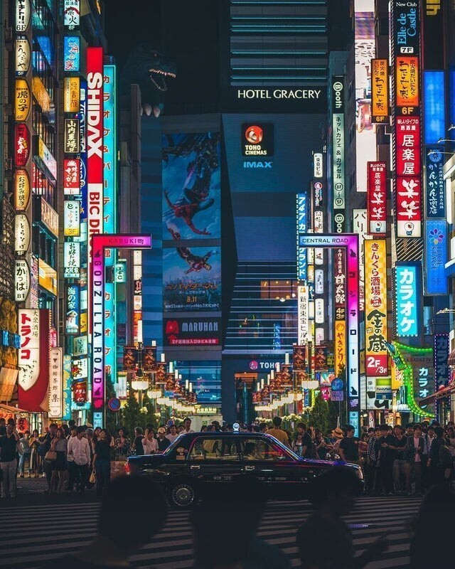 Ночное Токио выглядит как компьютерная игра
