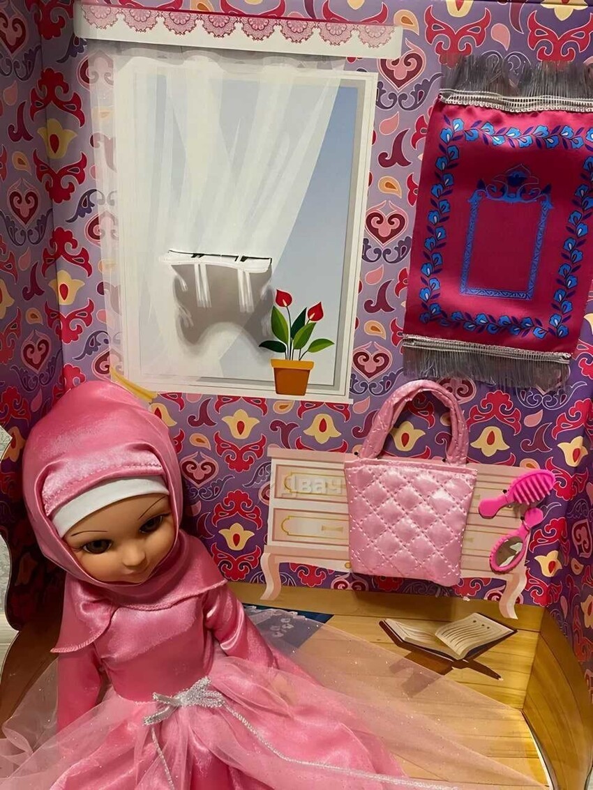 В Казани начали продавать мусульманские куклы