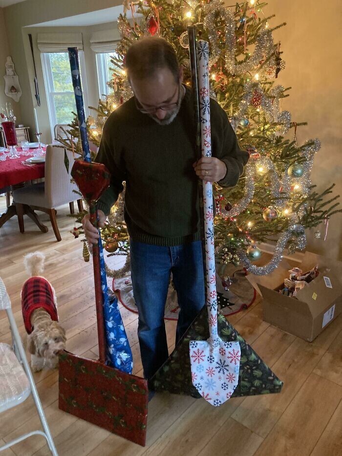"Вот так мой папа упаковал садовые инструменты, которые подарил мне на Рождество"