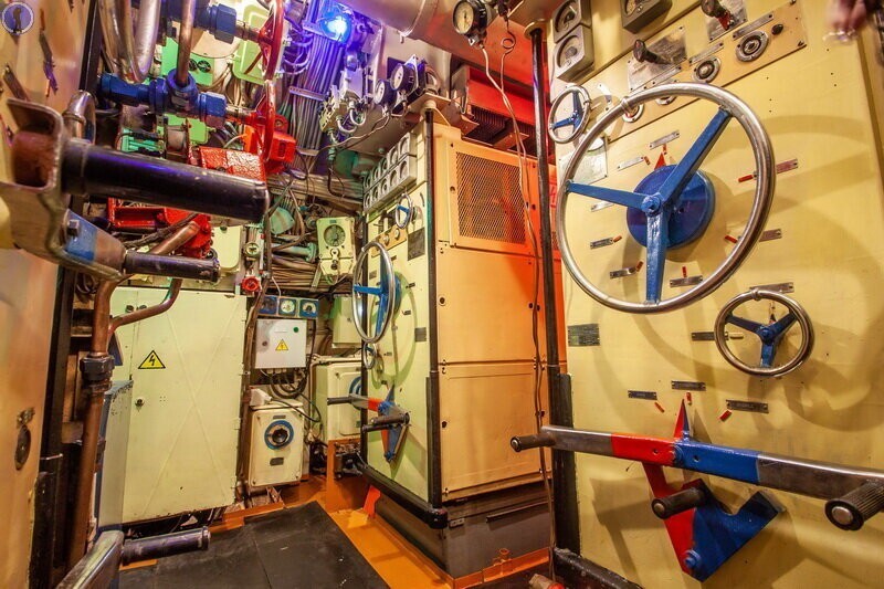 Как выглядит изнутри подводная лодка Б-413