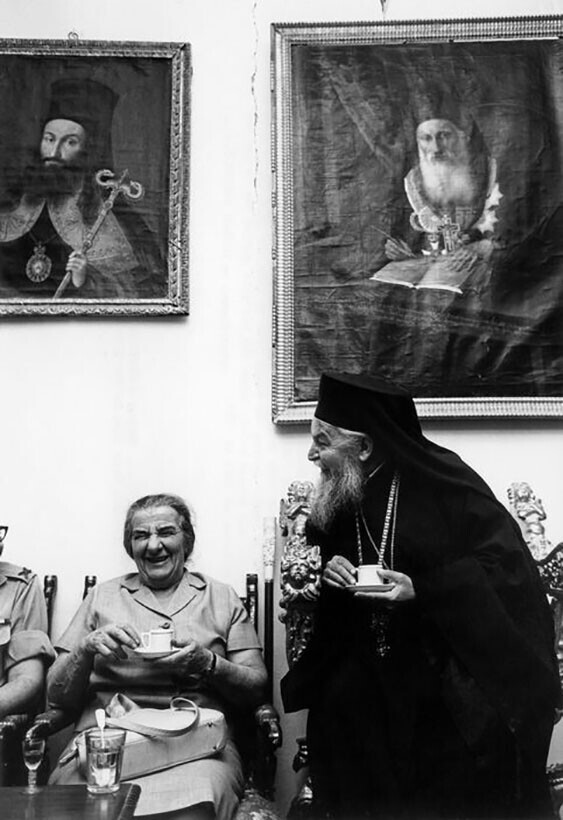 Израильский премьер-министр Голда Меир посещает Монастырь Святой Екатерины (Синайский монастырь). 1970 год