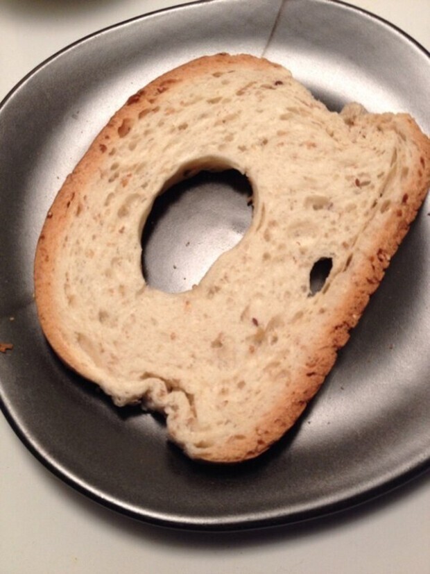 Хлеб с огромной дырой. Разочарование