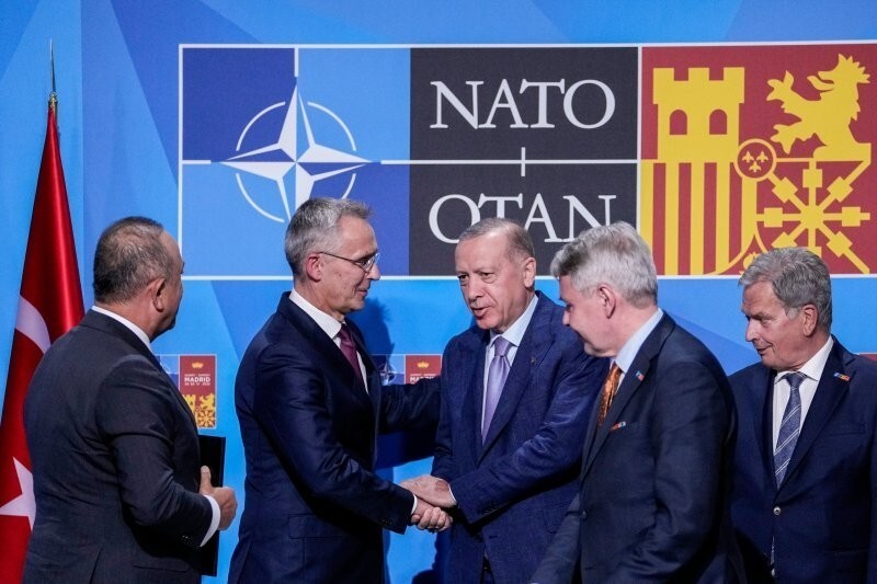 Новые турецкие фокусы: вступление Финляндии в НАТО откладывается