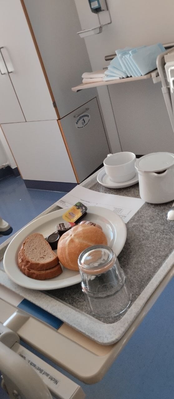 Завтрак, попробуй съёсть все