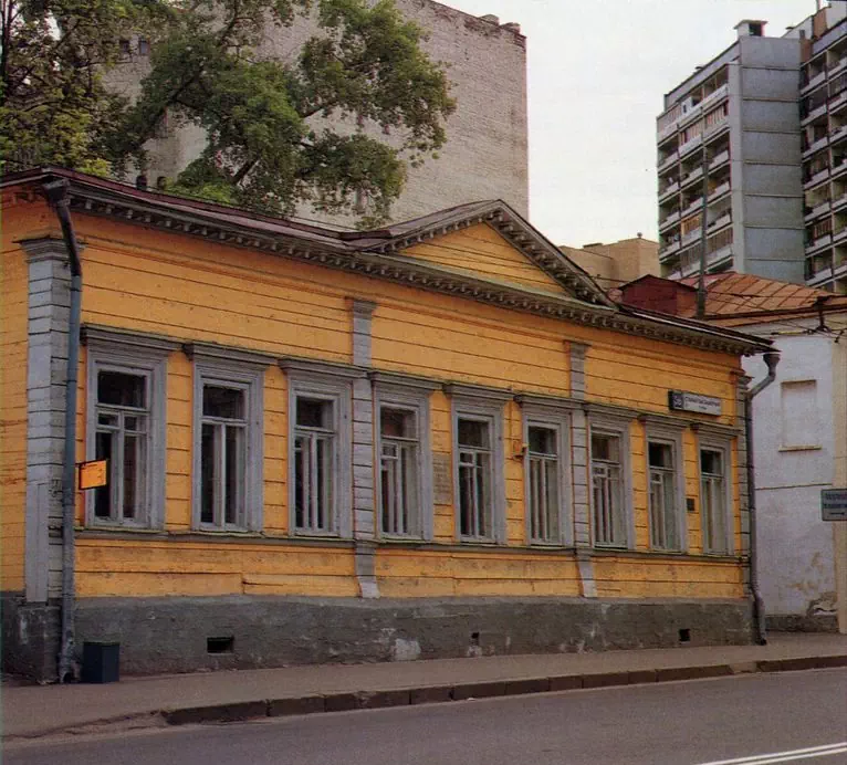 Реставрация старинных деревянных домов в Москве. Фото до/после⁠⁠