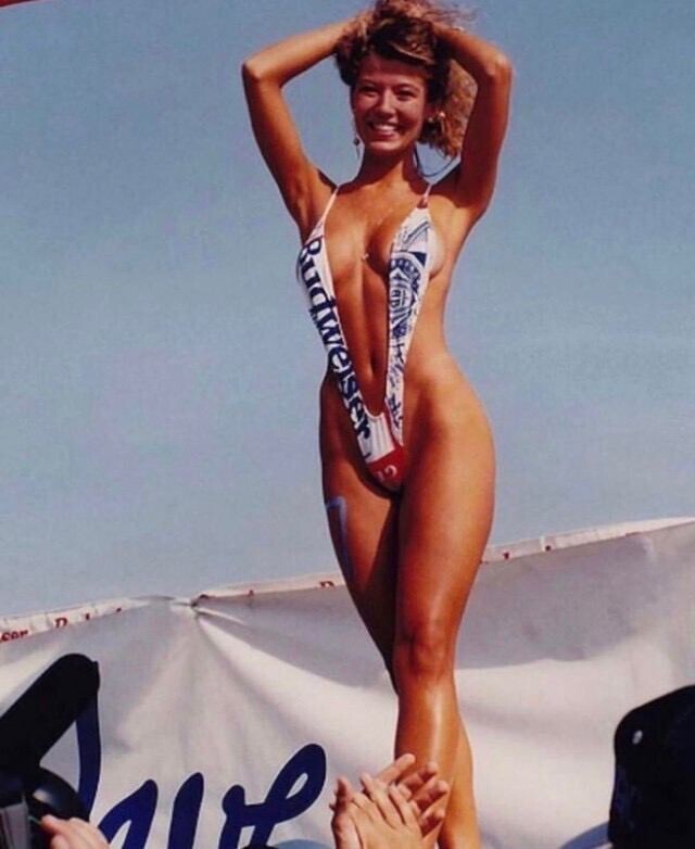1. Победительница конкурса Windjammer Budweiser Bikini Bash 1991 года