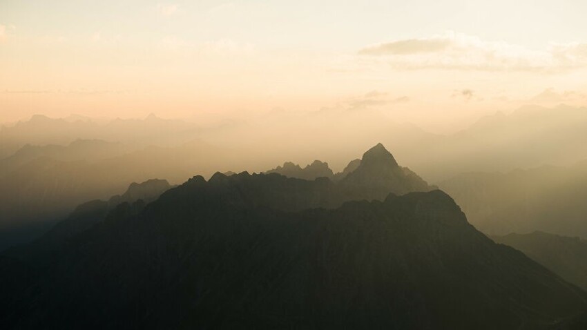 12. Восход солнца на вершине Шесапланы, Австрия