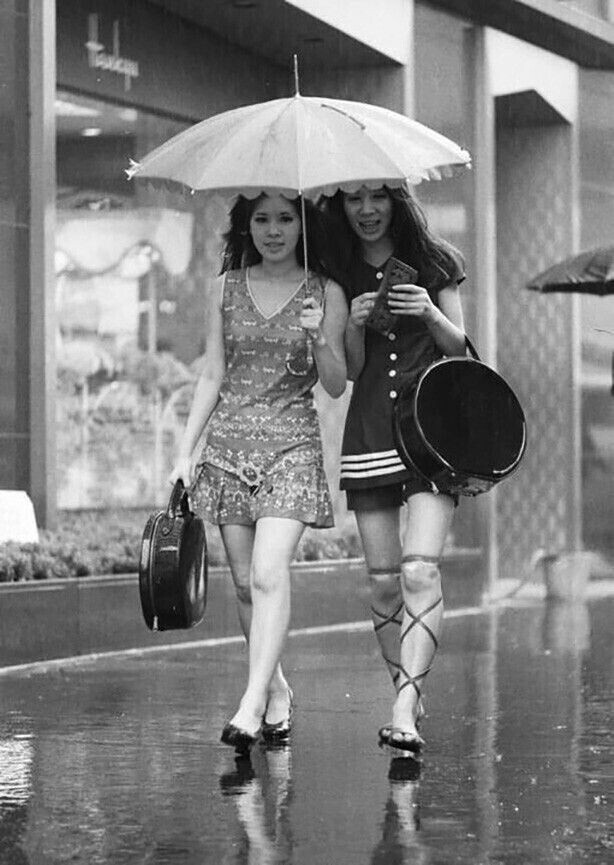 Дождливый день в Токио. Япония, 1969 год