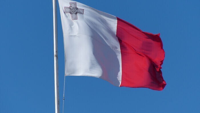 В 1942 Мальту наградили крестом Святого Георгия &quot;За мужество и героизм&quot;. Этот остров бомбили в течение 157 дней. Крест до сих пор находится на флаге Мальты