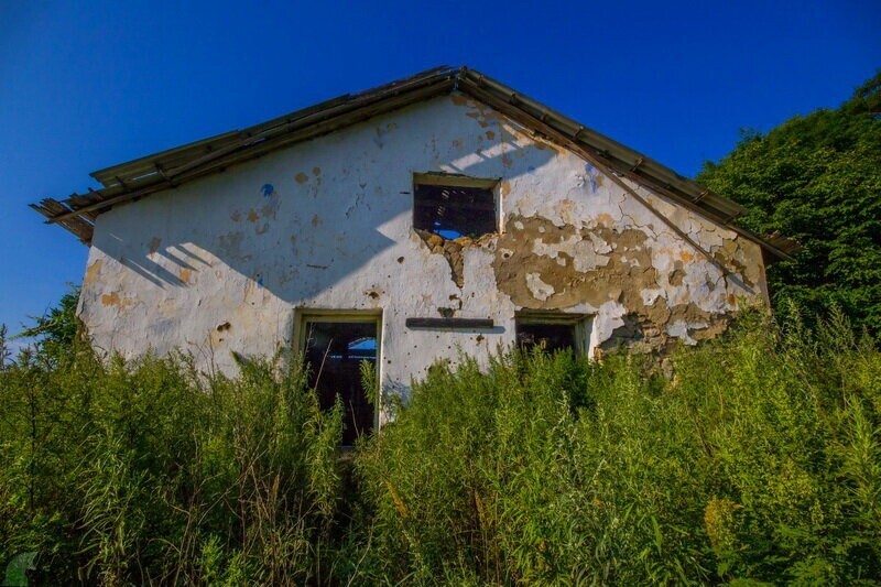 Заброшенный остров Аскольд: забытая техника, казарменный городок артиллеристов и золотое прошлое