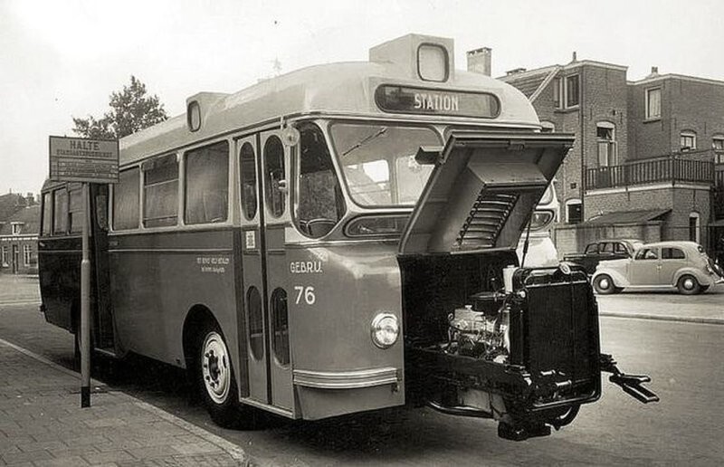 Автобус DAF Domburg с моторным отсеком в стиле выдвижного ящика