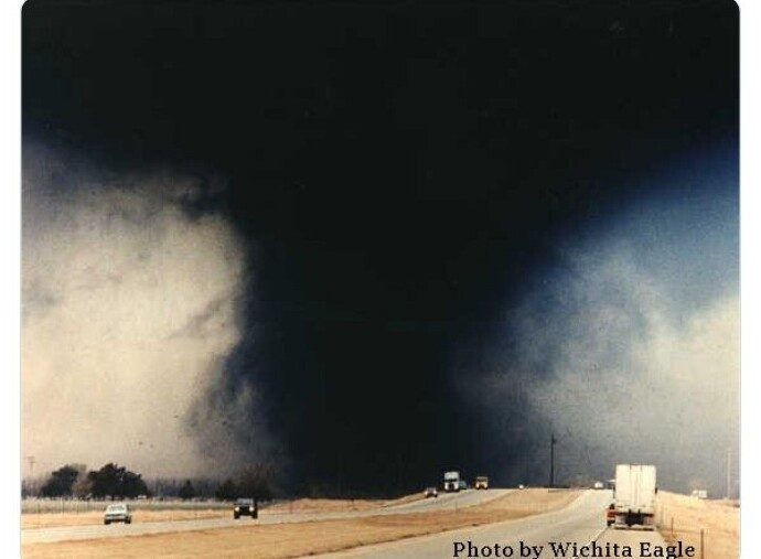 Торнадо в Хестоне, Канзас, 13 марта 1990