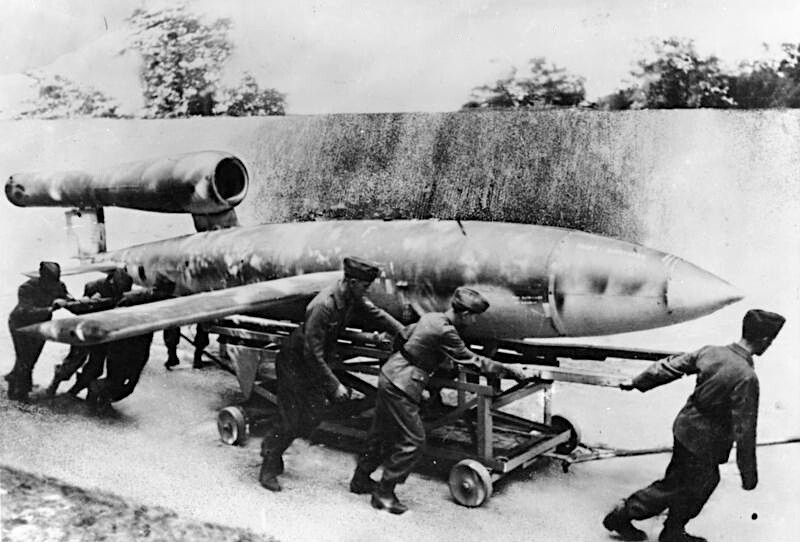Операция "Арбалет" — как Британия расправилась с немецкими "Фау-1" и "Фау-2"