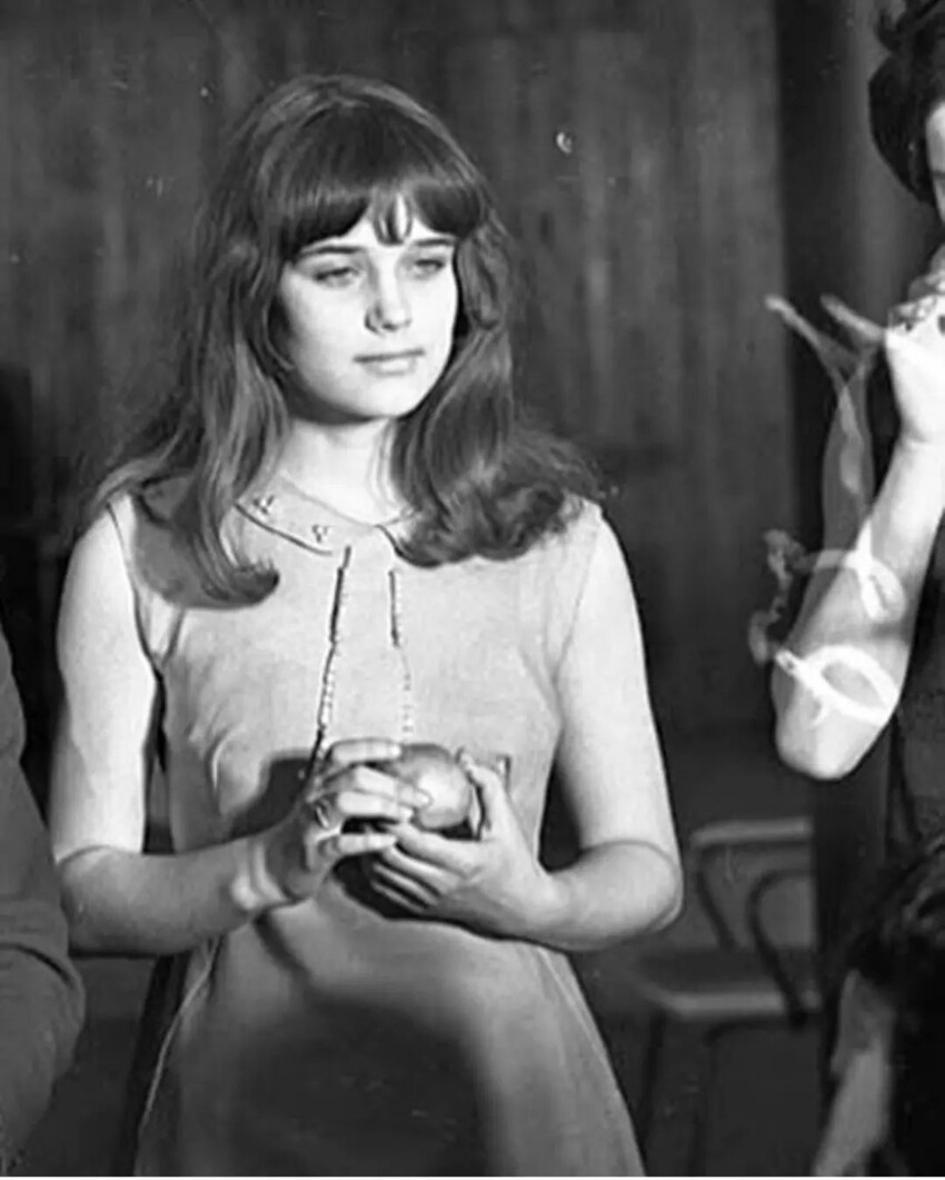 Ирина Алферова на конкурсе красоты "Мисс Интеграл", 1968 год
