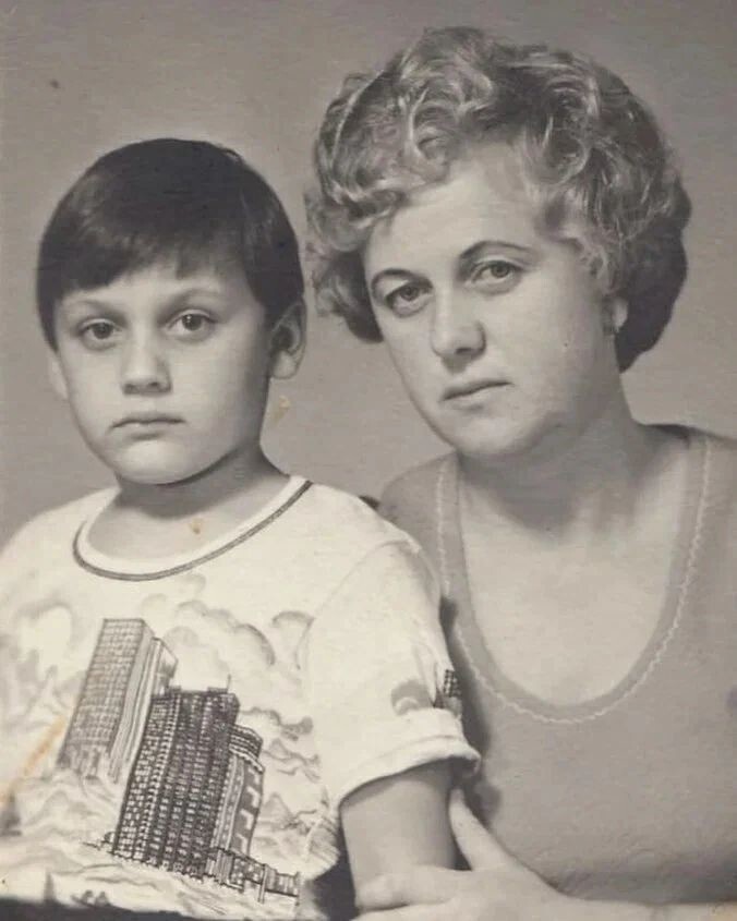 Стас Михайлов с мамой