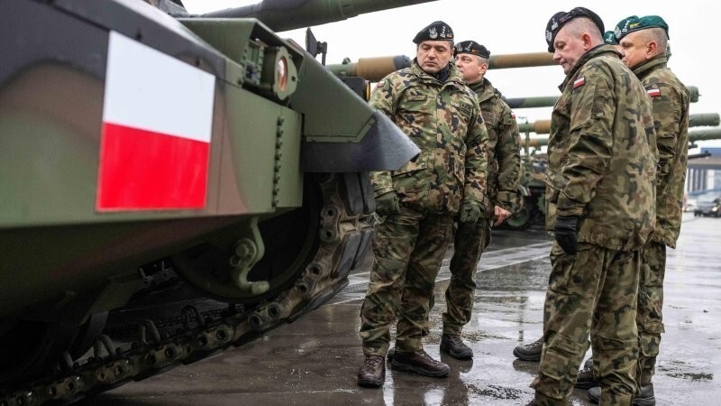 «Проверка доброй воли ЕС»: поляки добиваются передачи Киеву немецких танков не за спасибо