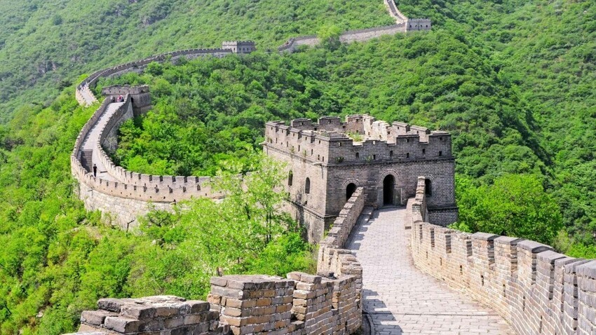 Зачем проектировщики Великой Китайской стены нашпиговали своё творение огромным  количеством дверей?