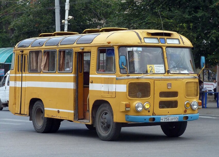 Суровые сельские автобусы из СССР