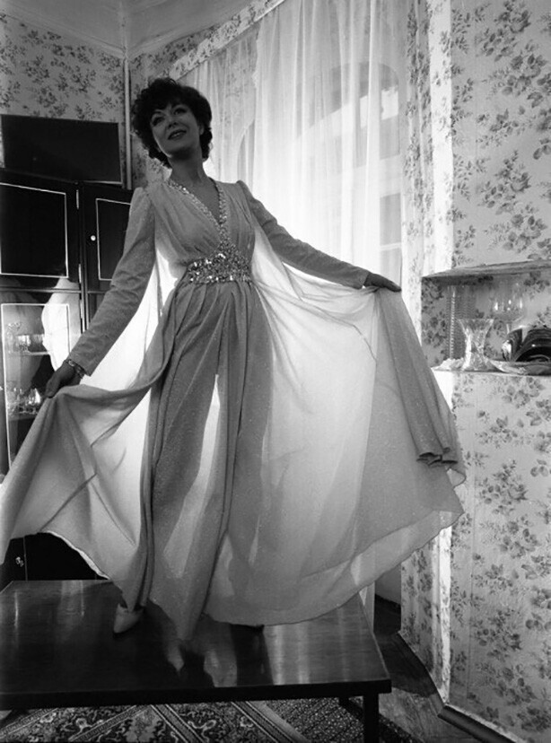 «Дама в вечернем платье» Эдита Пьеха, 1982 год