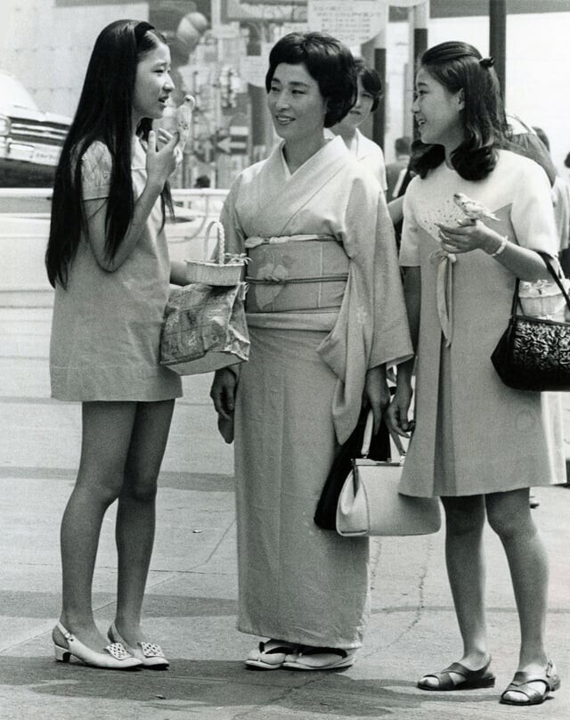 Столкновение модных эпох, Япония, 1960 год