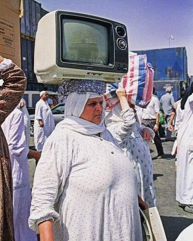 Нужная покупка. Порт Суэц, Египет, 1992 год