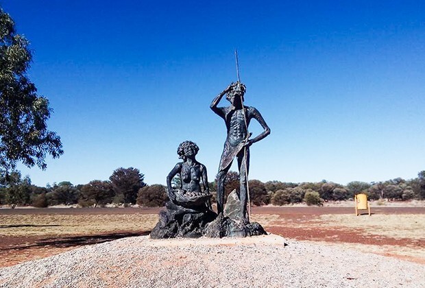 Последние скитальцы Австралии: история аборигенов, оставивших племя ради любви