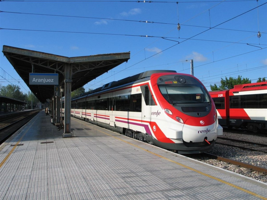 В Испании потратили 258 миллионов евро на поезда, которые не пролезли в тоннели