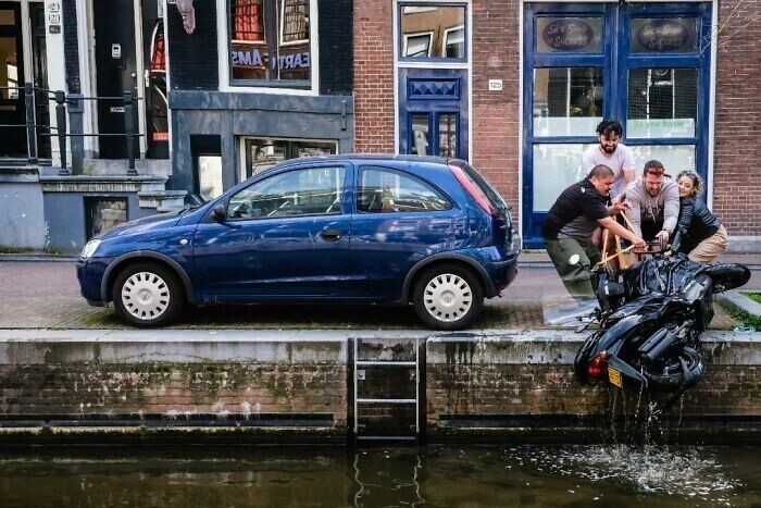 30 креативных уличных кадров от бельгийского фотографа