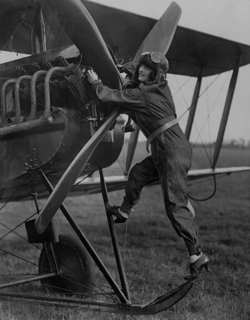 Как выглядели первые женщины-пилоты