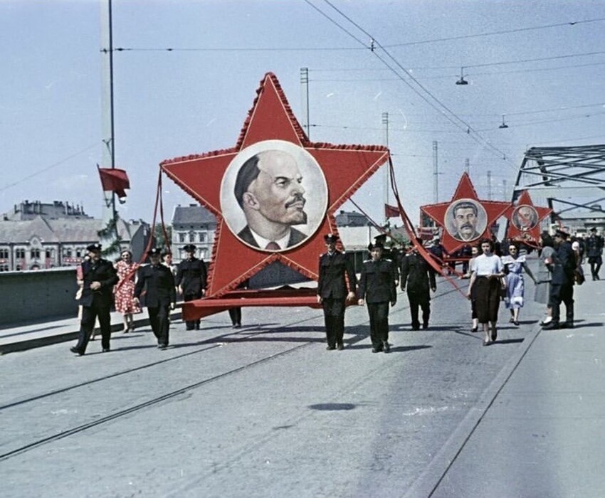 Первомайская демонстрация в Будапеште , Венгерская Народная Республика , 1953 год